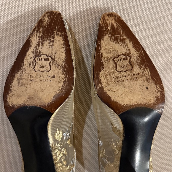 STUART WEITZMAN Embroidered mesh pumps GOLD 2.5” semi-block heel EUC US 8.5 Med - Picture 6 of 15